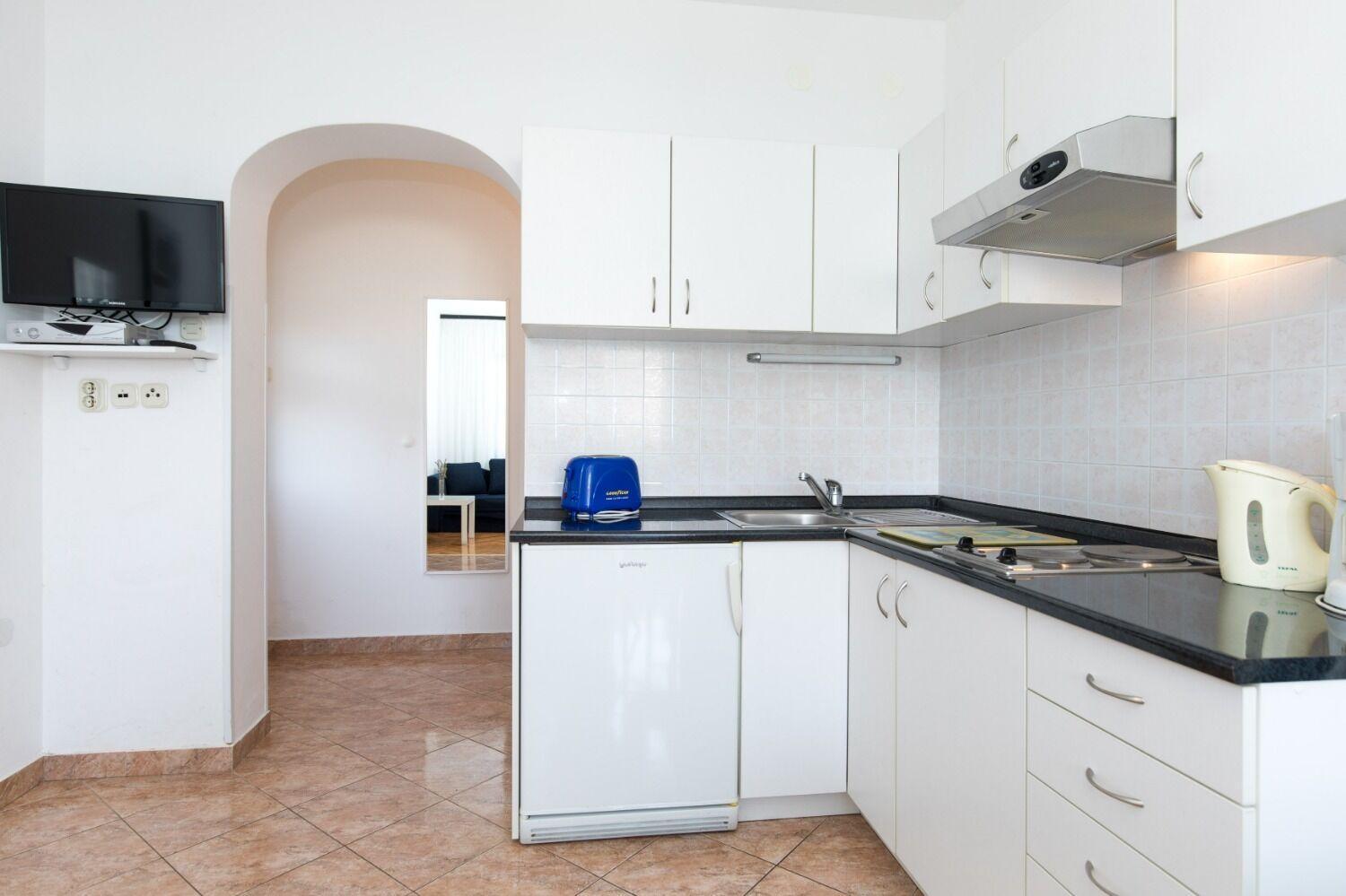 Apartments Kate - 100 M From Beach Malinska Exteriör bild