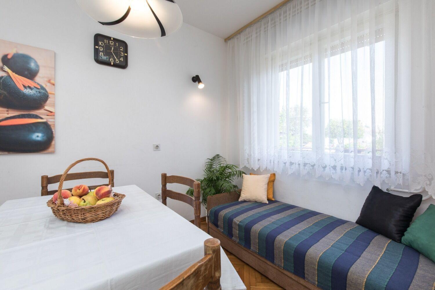 Apartments Kate - 100 M From Beach Malinska Exteriör bild